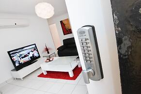 112 Olive Apartments