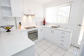 112 Olive Apartments