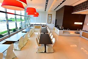 Naruwan Galaxy Place