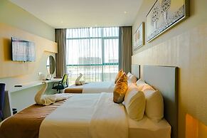 Greens Hotel & Suites