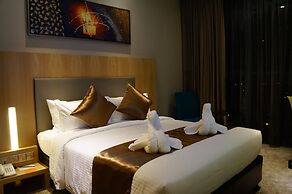 Greens Hotel & Suites