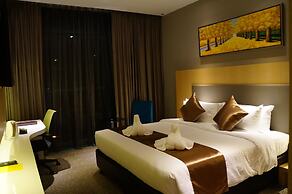 Greens Hotel & Suites