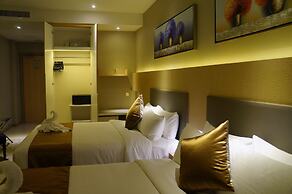 Greens Hotel & Suites