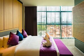 Greens Hotel & Suites