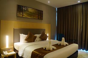 Greens Hotel & Suites