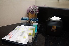 Greens Hotel & Suites