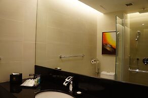 Greens Hotel & Suites