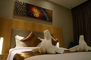 Greens Hotel & Suites