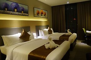 Greens Hotel & Suites