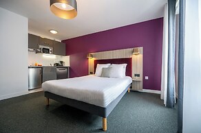 Nemea Appart Hotel Quai Victor Tours Centre