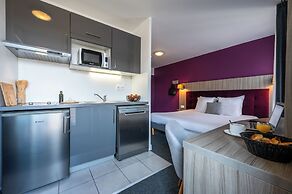 Nemea Appart Hotel Quai Victor Tours Centre