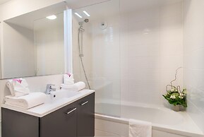 Nemea Appart Hotel Quai Victor Tours Centre