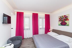 Apartments Villa Peragro