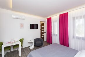 Apartments Villa Peragro