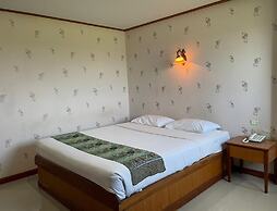 Sakol Grand Palace Hotel