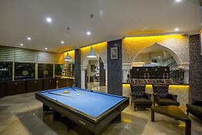 Kleopatra Tower Suite Hotel