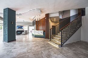 Kleopatra Tower Suite Hotel