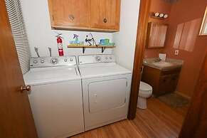 1510 Wildwood, 6 2 Bedroom Condo by RedAwning