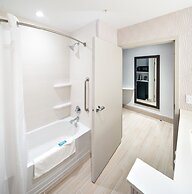 Holiday Inn Express Red Deer North by IHG