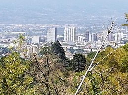 Hotel Monte Campana Escazu