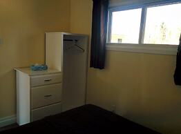 The Pinewood - Adult Getaway by the Lake