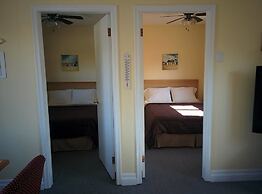 The Pinewood - Adult Getaway by the Lake