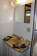 Raval Paradise Motel & RV Park