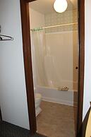 Raval Paradise Motel & RV Park