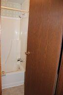 Raval Paradise Motel & RV Park