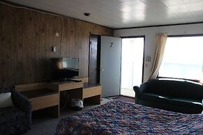 Raval Paradise Motel & RV Park