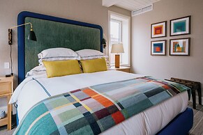 Eleven Revelstoke Lodge