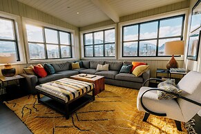 Eleven Revelstoke Lodge