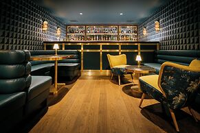 Eleven Revelstoke Lodge