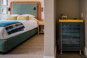 Eleven Revelstoke Lodge