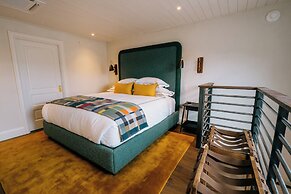 Eleven Revelstoke Lodge