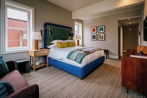 Eleven Revelstoke Lodge