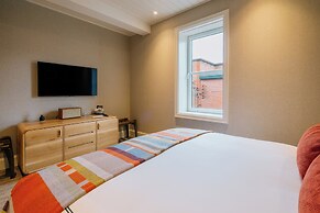 Eleven Revelstoke Lodge