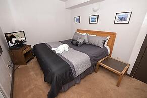 3861 Saddle Road by RedAwning