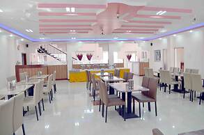 KSTDC Hotel Mayura Chalukya Badami