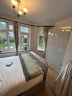 Wimbledon Holiday Lets