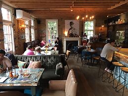 Wimbledon Holiday Lets