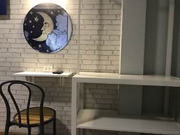 The Moon Hostel Hua Hin