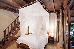 Sari Bamboo Villas