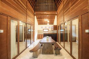 Sari Bamboo Villas