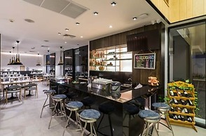 Sea Me Spring Tree Hotel - Adults only