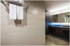 Sea Me Spring Tree Hotel - Adults only