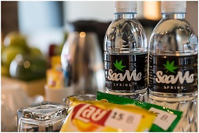 Sea Me Spring Tree Hotel - Adults only