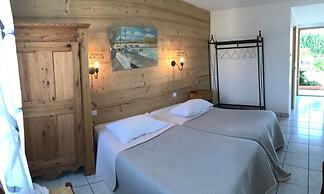 Abel Hotel