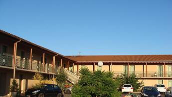 Abel Hotel