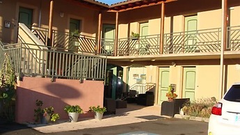Abel Hotel